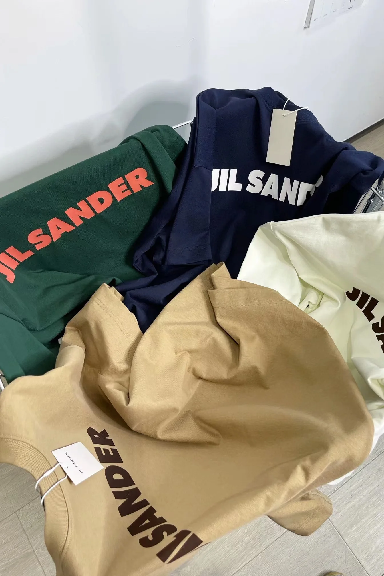 

2022 New Fashion Summer JIL SANDER Women And Man Tops Female Appliques Casual T-Shirt Ladies High Quality Letter Cotton Tees