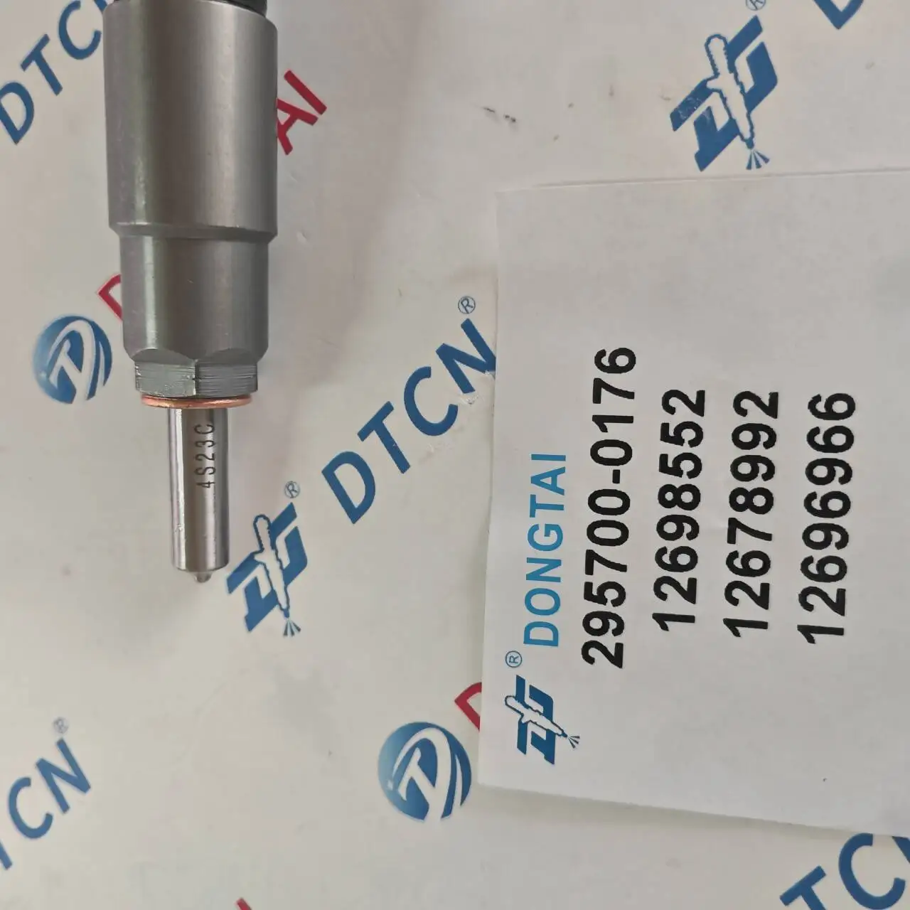 Инжектор Common Rail DEN-SO 295700 -0176 12698552 12678992 12696966 Для двигателя GM 6.6L L5P V8 DURAMAX