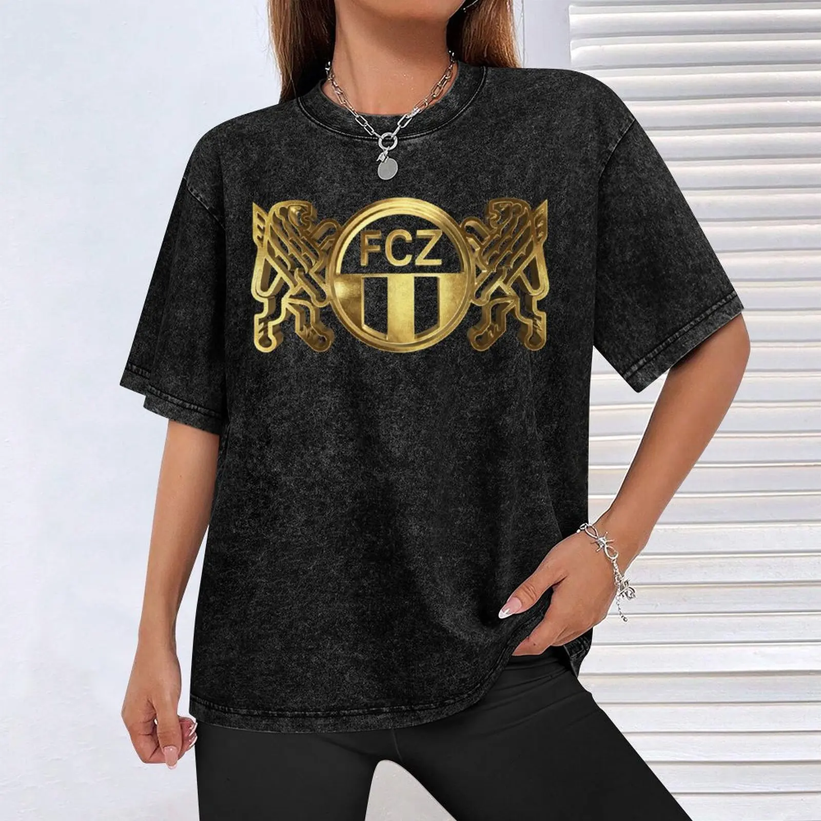 Фото Футболка Golden Zurich Football Casuals Ultras Switzerland, удобная рабочая футболка для мужчин №4
