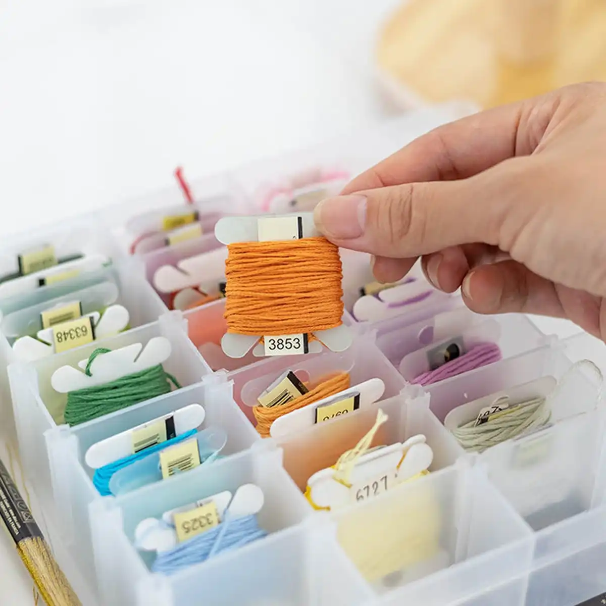 

Cross Stitch Stand Bobbin Sewing Thread 50 Pcs Thread Organizer Sewing Tools Accessory Embroidery Holder Winding Plate Board