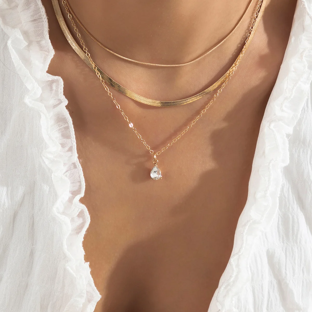 

Boho Shiny Crystal Pendant Necklace 2022 Multilayer Gold Color Metal Snake Chain Clavicle Necklaces Girls Fashion Jewelry