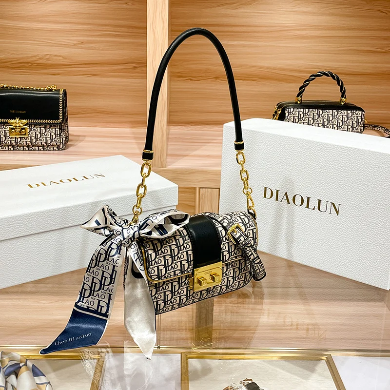 Genuine Leather Embroidered Small Square Bag Chain Handbag 2023 New Fashion Women's Bag Underarm Shoulder Satchel Designer Purse