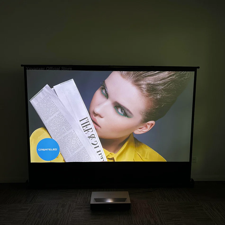 Портативный напольный проектор