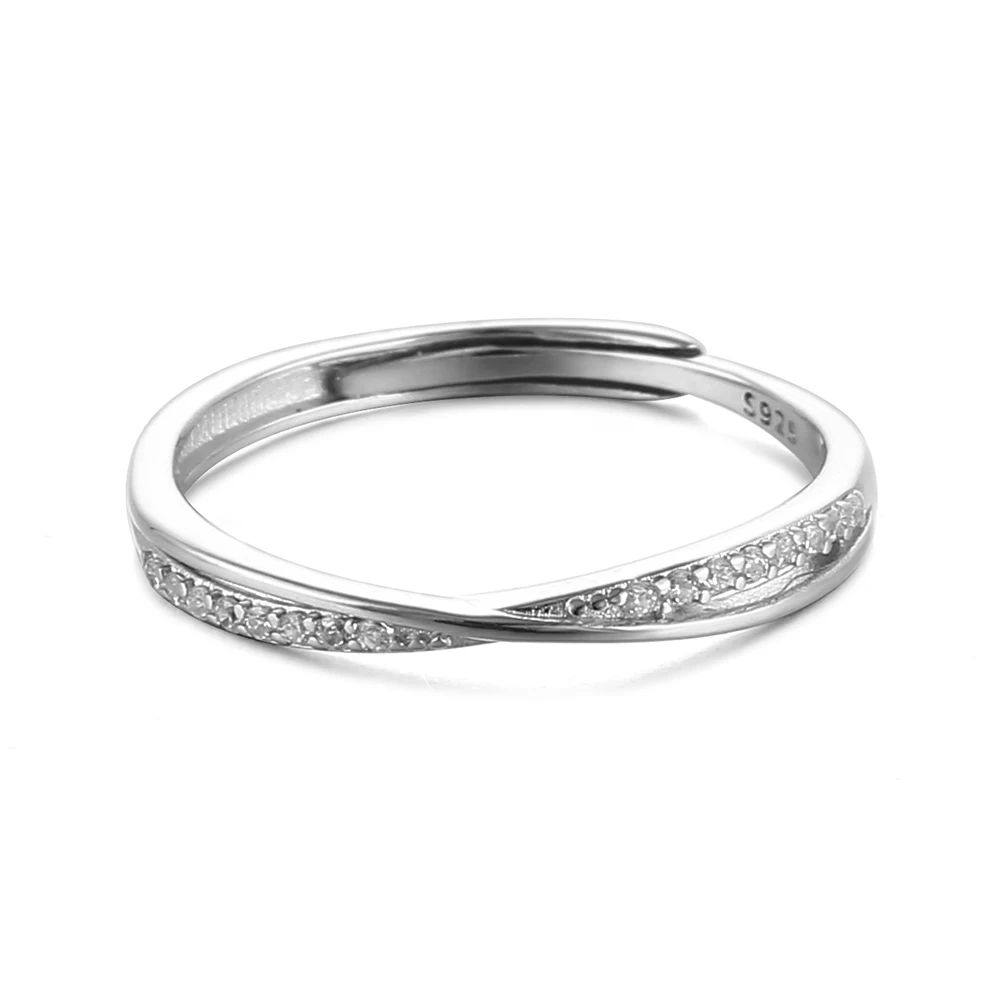 Женское кольцо с фианитом из серебра 925 пробы