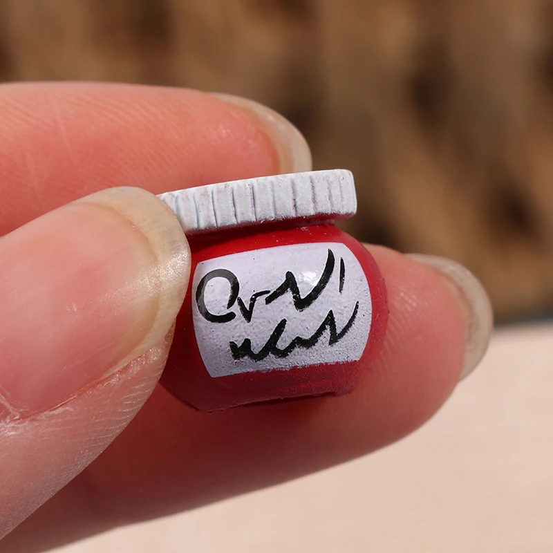 

2pcs 1:12 Doll House Decration Accessories Mini Food Bottle For Doll Diy