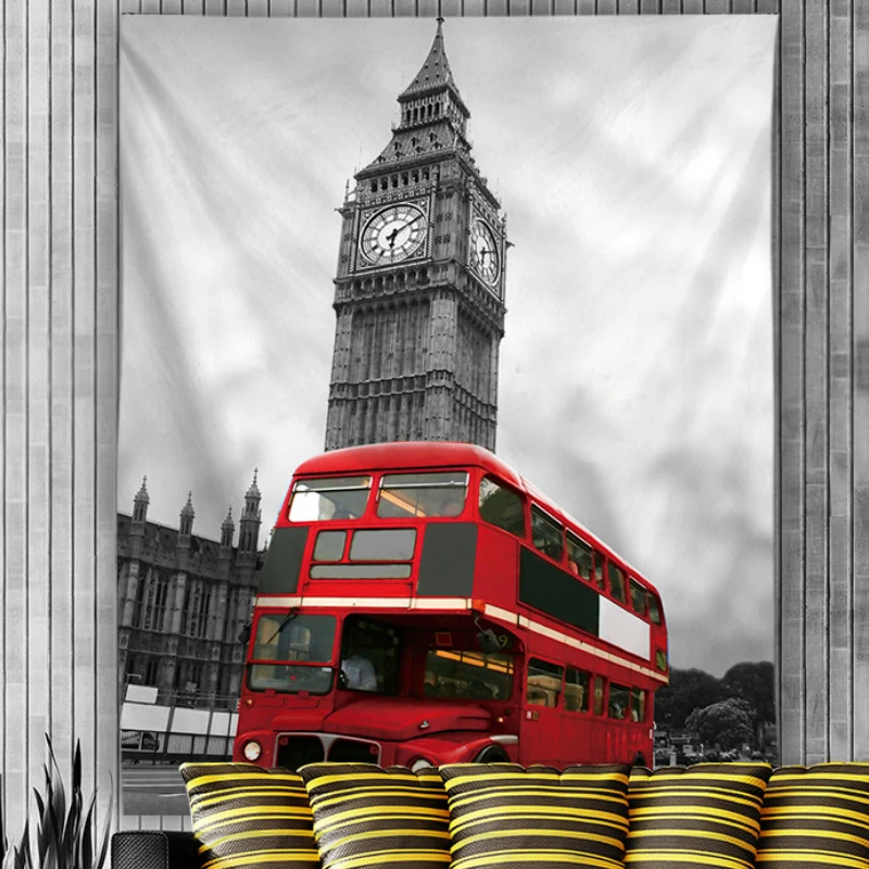 Тканевый гобелен с изображением Эйфелевой башни, Лондонского моста, красной телефонной будки, зонтом и желтой тканью в качестве фона для декорирования стены.