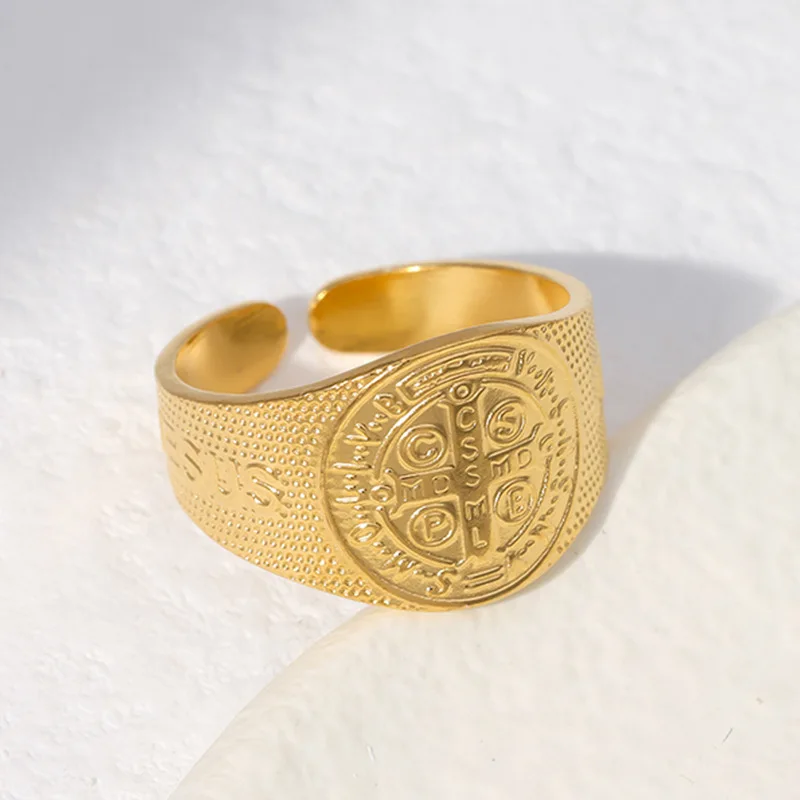 

S9102 Fashion 2023 Gothic Classic Stainless Steel Rings Gold Silver Color for Man and Women Wedding Accessory Vintage Jewelry