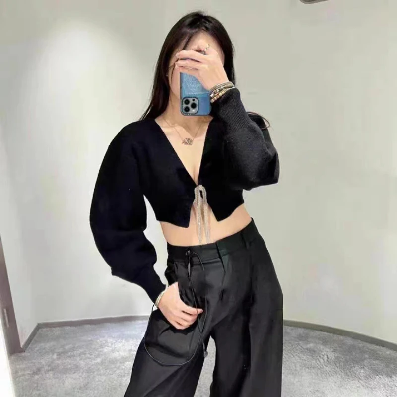 

2023 Early Spring New Strappy V-neck Long-sleeved Sweater Women Short Coat Sweater Women Cardigan