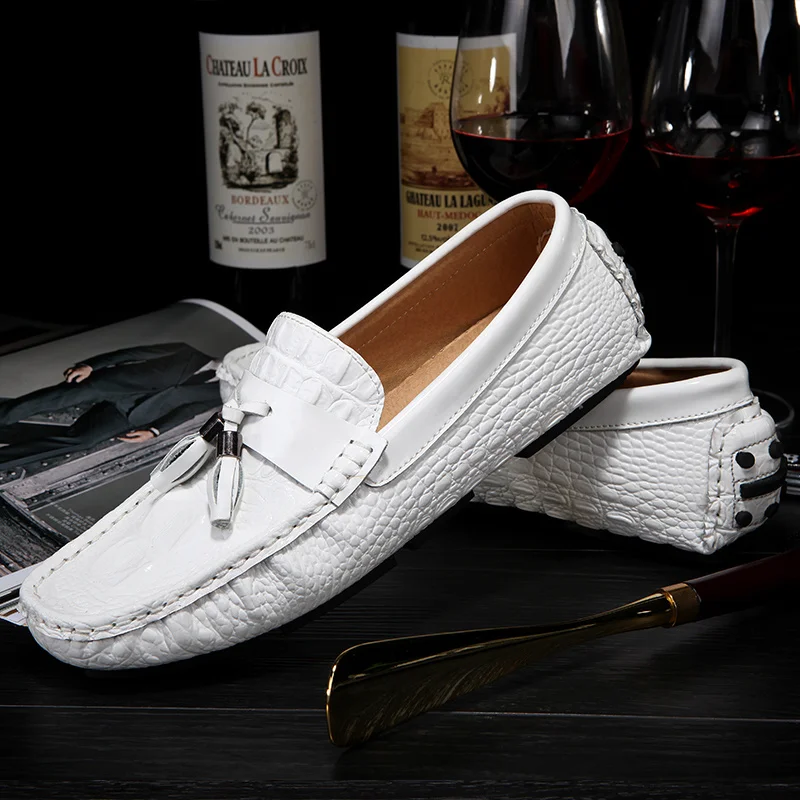 Mens Loafers White Luxury Leather Casual Driving Shoes Men Flats Luxury Formal Shoes Dress Men's Shoes Brand Tassel Moccasins