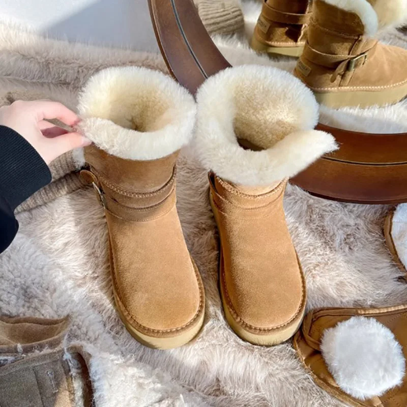 Женские зимние ботинки на плоской платформе без шнуровки цвета в ассортименте