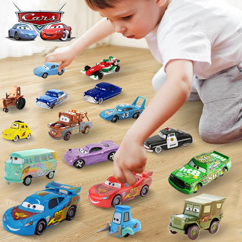 

Kids Toy Car 1:55 Disney Pixar Cars 3 Lightning McQueen Racing Family Jackson Storm Cast Metal Alloy Model Children's Toy Gift