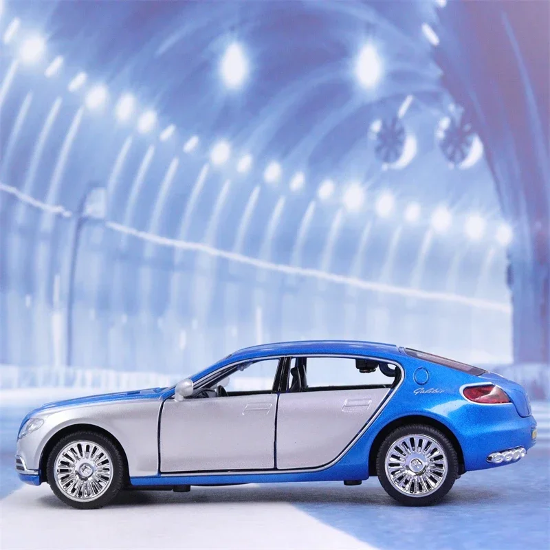 Модель спортивного автомобиля Bugatti со звуком и бриллиантами A122