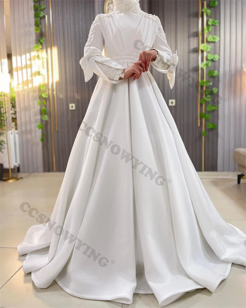 

Fashion Satin Appliques Muslim Wedding Dress for Bride Dubai Arabic Long Sleeve Bridal Gown Hijab Robe De Soirée De Mariage
