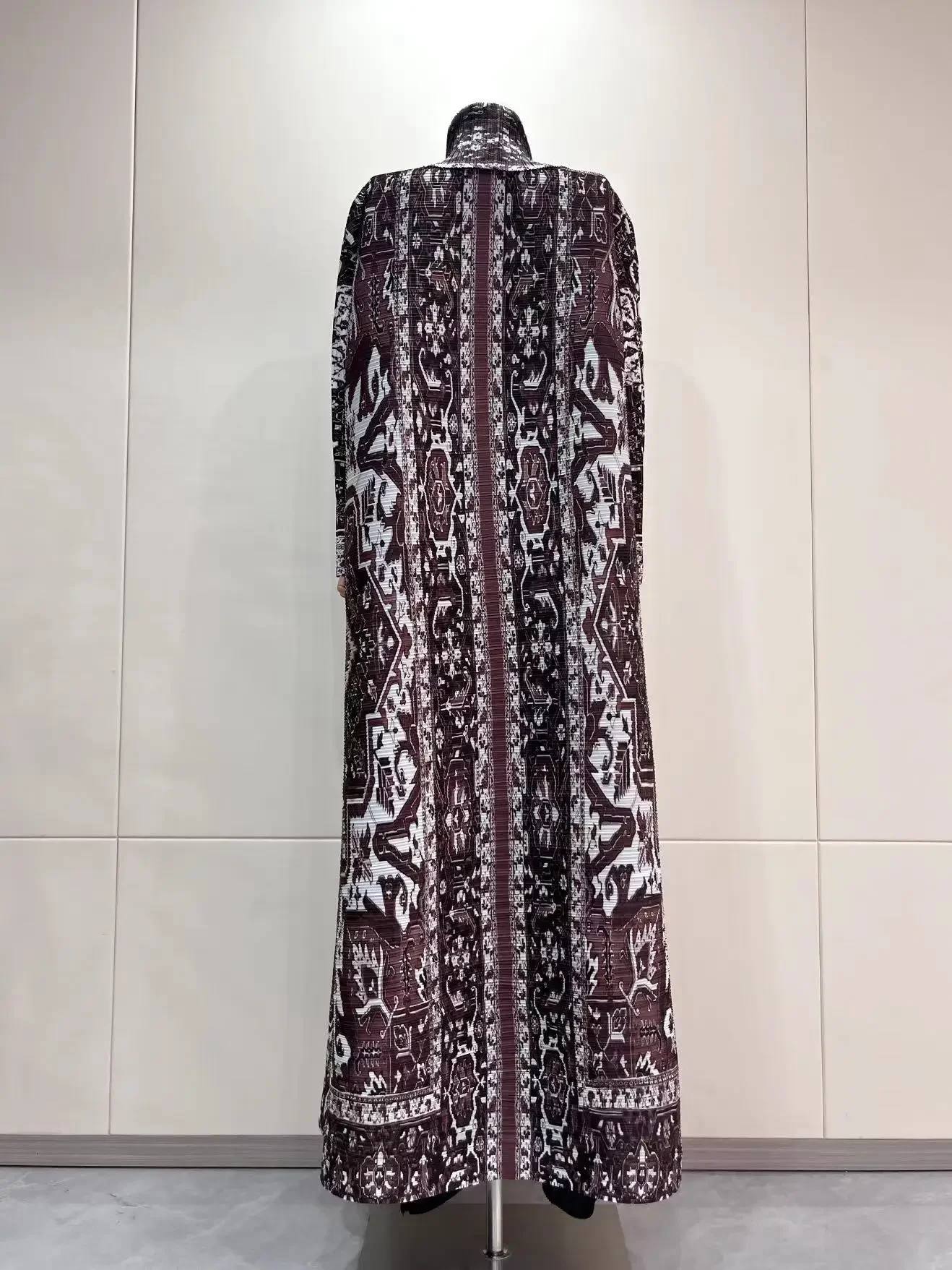 Женское плиссированное платье длинный Тренч с принтом ветровка Новинка лета 2024