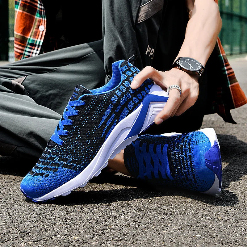 

Мужская обувь, новинка весны 2022, уютная сетчатая обувь на мягкой подошве, дышащие модные кроссовки разных цветов светильник спортивная обув...
