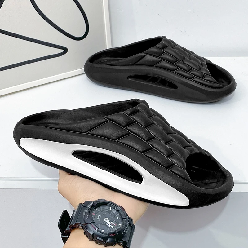 

Summer Men's Slippers New Flat Sandals Popular Style Super Soft Hollow Out Baotou Shoes Outdoor Couples Beach Shoes Garden Shoes