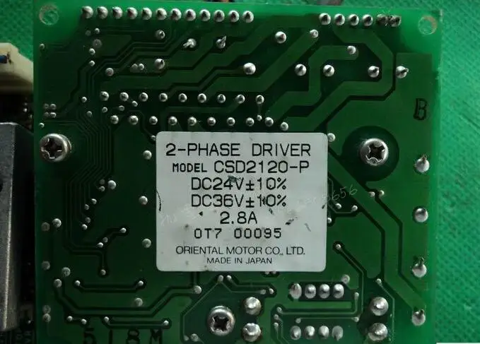 

Stepper drive CSD2120-P 24-36V 2.8A , Used one , 90% appearance new , 3 months warranty , fastly shipping