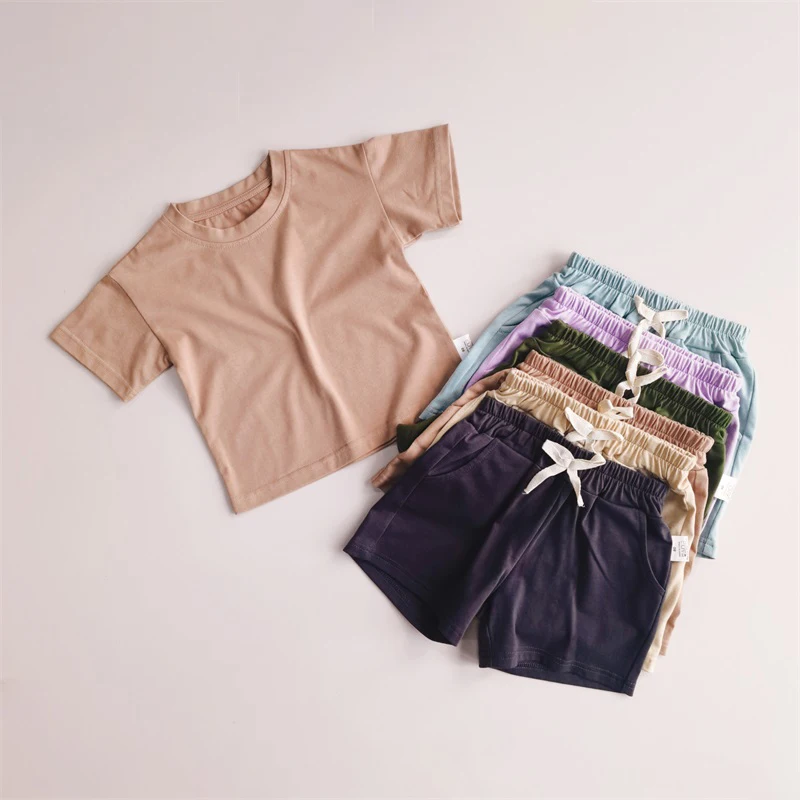 Детские спортивные костюмы из 2 предметов летние однотонные футболки и шорты