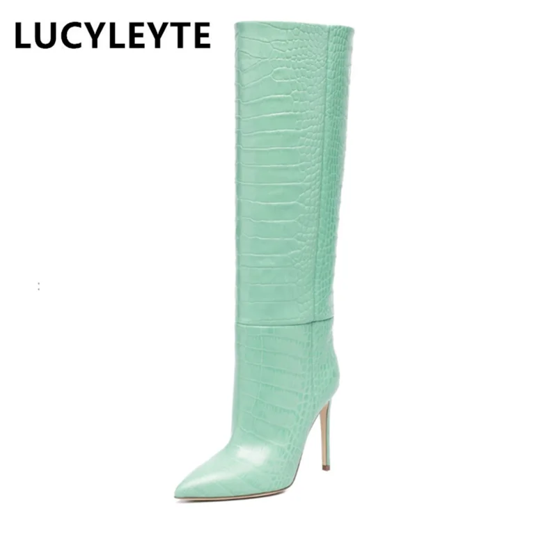 

2022 Women's Autumn and Winter New European and American Fashion Super-moving Leather Snake Pattern Sleeve Knee Boots