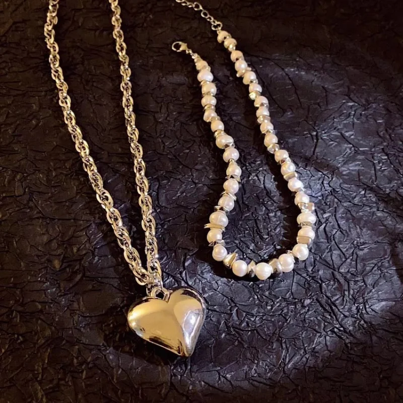 

Minar Punk Round Freshwater Pearl Necklaces for Women Double Layered Silver Color Stainless Steel Heart Pendant Choker Necklace