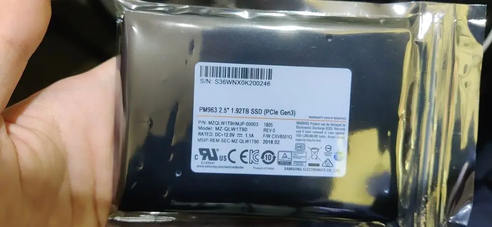 

1,92 TB PM963 U.2 NVMe 2,5 "SSD MZ-QLW1T90 Series 1,92 T MZQLW1T9HMJP-00AZ