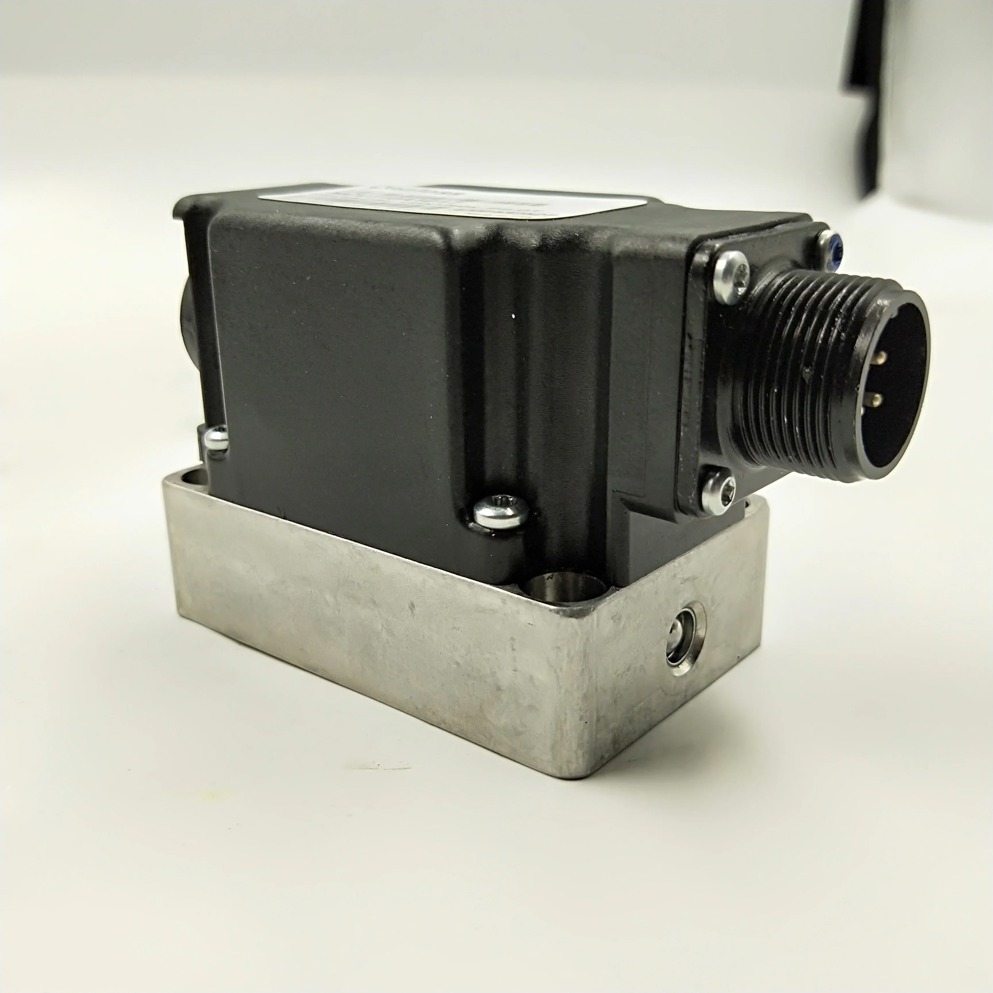 Сервомагнитный клапан DAN-FOSS MCV MCV116A3101 MCV105C3026 MCV116 MCV105