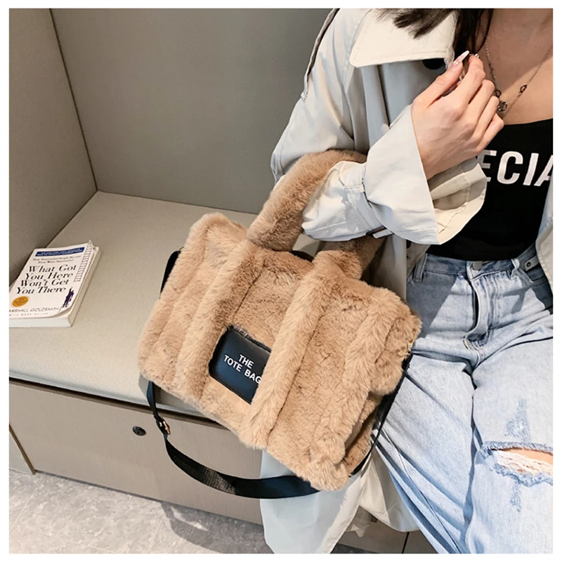 

2023 дизайнерская сумка-тоут из искусственного меха для женщин, роскошные сумки, осенне-зимние плюшевые сумки через плечо, Брендовые женские сумки, Новинка