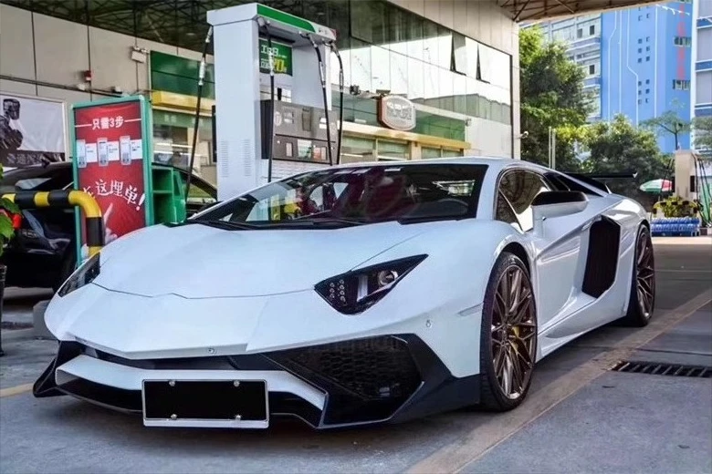 Фото Полностью карбоновый обвес в стиле LP750 SV: передний и задний бамперы, боковые юбки для Aventador LP700 LP720 №5