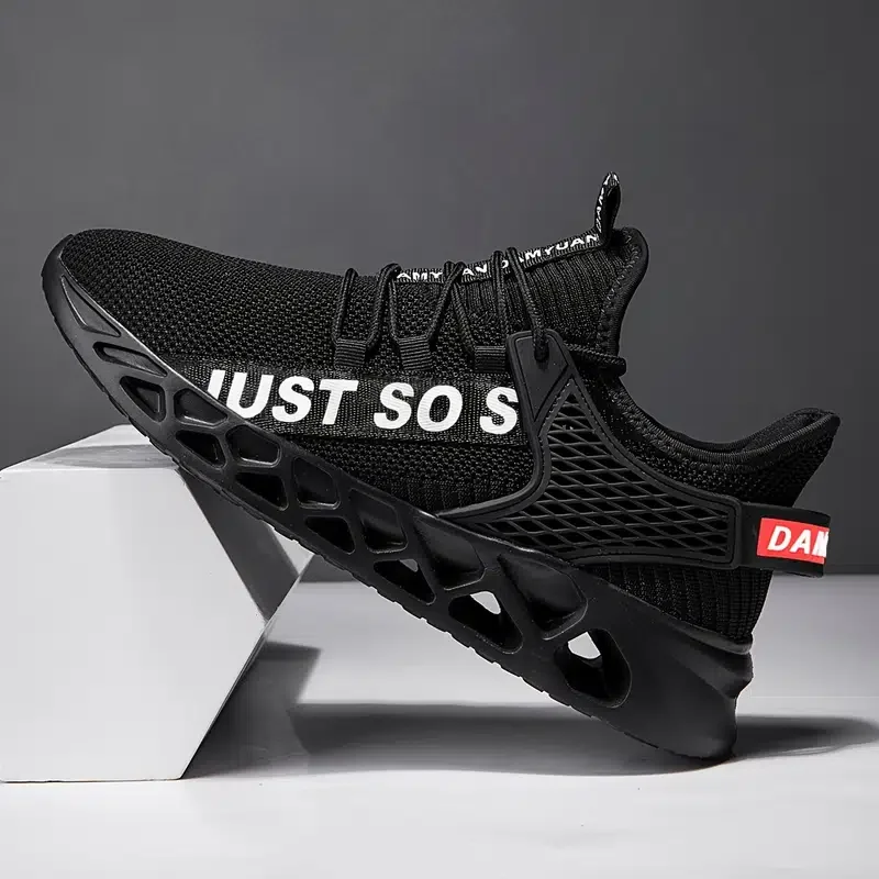 

Fujeak 2023 New Unisex Sneakers Women Brand Sport Shoes Running Shoes for Men Breathable Light Athletic Casual Shoes Big Size 46