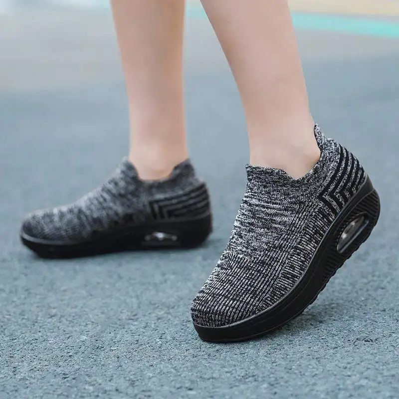 

Sports Woman Casual Breathing Light Green Sneakers Trend Women's Sport Shoes On The Platform Boty Running Shoes Woman Tennis