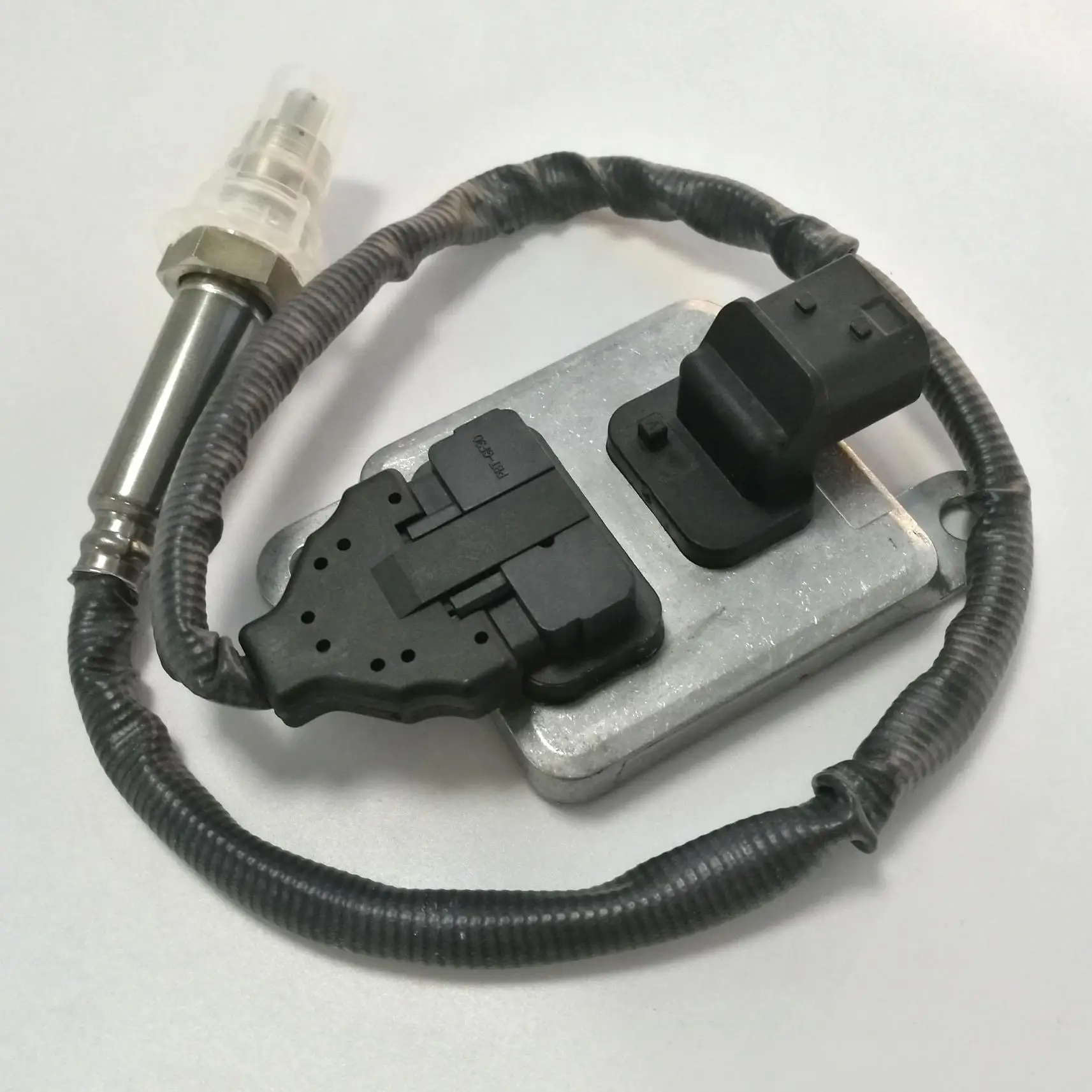

Датчик NOX 5WK96656B A00915306282002 для mercedes для benz ml0