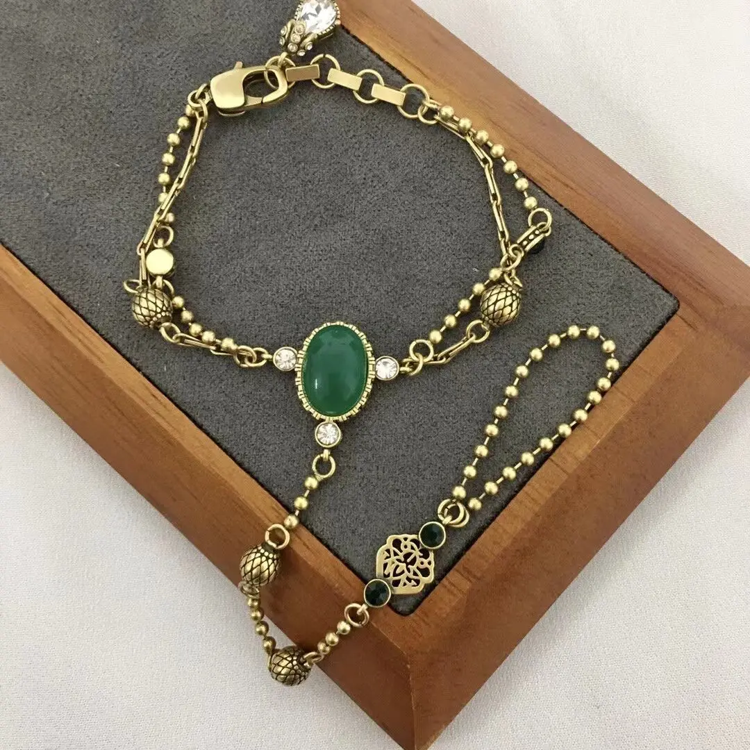 

Модная яркая женская подвеска и цепочка с бусинами на палец