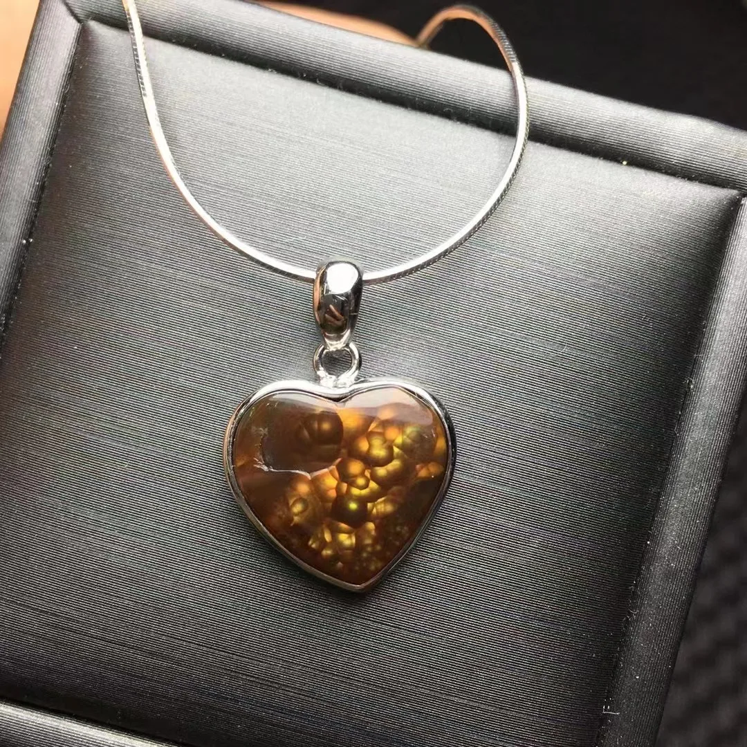 Цельный кулон из серебра 925 пробы с натуральным огнем и агатом