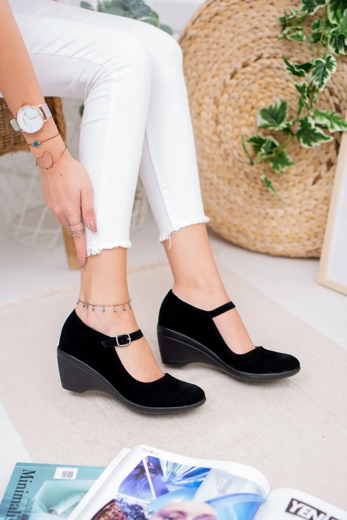 

2021 Ladies Pumps Filler Base Buckle Women's Shoes New Fashion Elegant Stylish Lady Hot Party Designer Women Pumps Shoes
