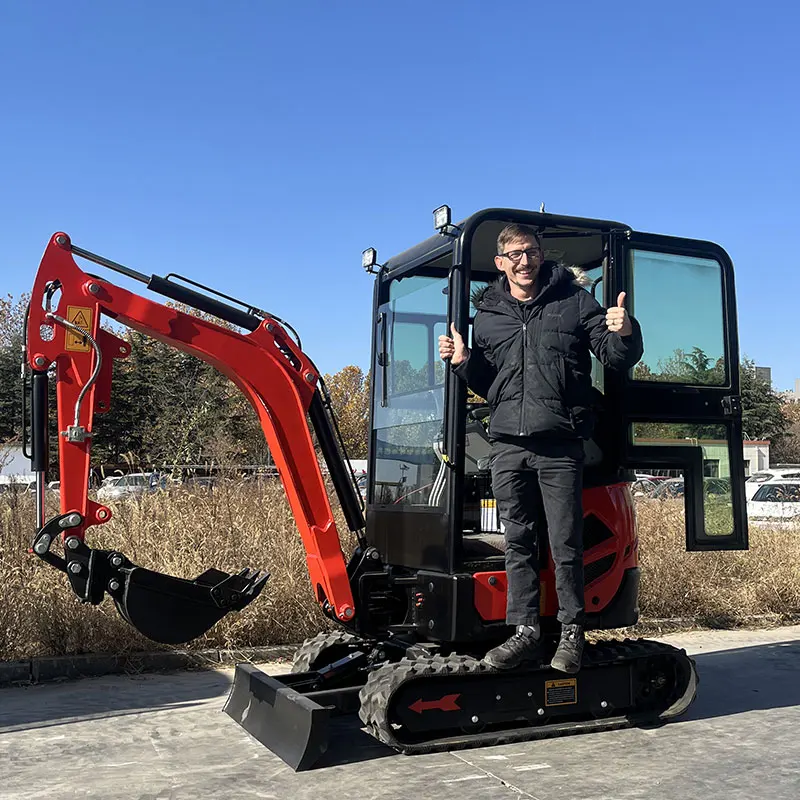 Фото Мини-экскаватор по заводской цене с двигателем Kubota, мини-гусеничный экскаватор, стандарт Евро-5, EPA, 2 тонны, с возможностью индивидуальной настройки. №3