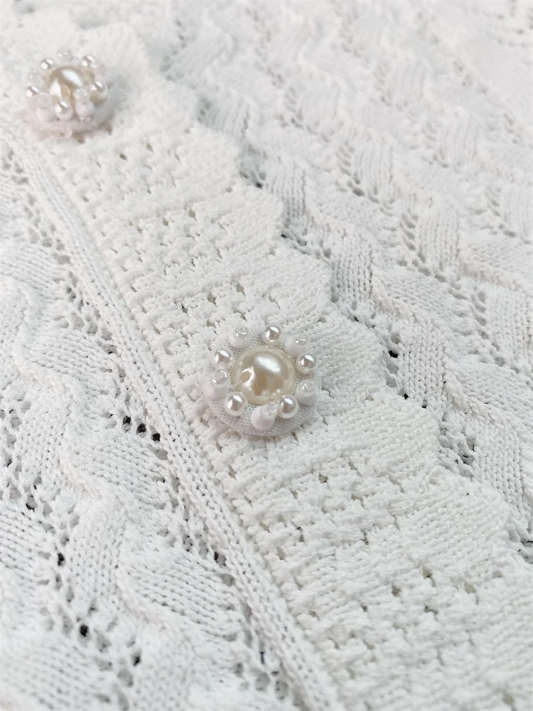 Короткий вязаный свитер для женщин приятный на ощупь однотонный тонкий с