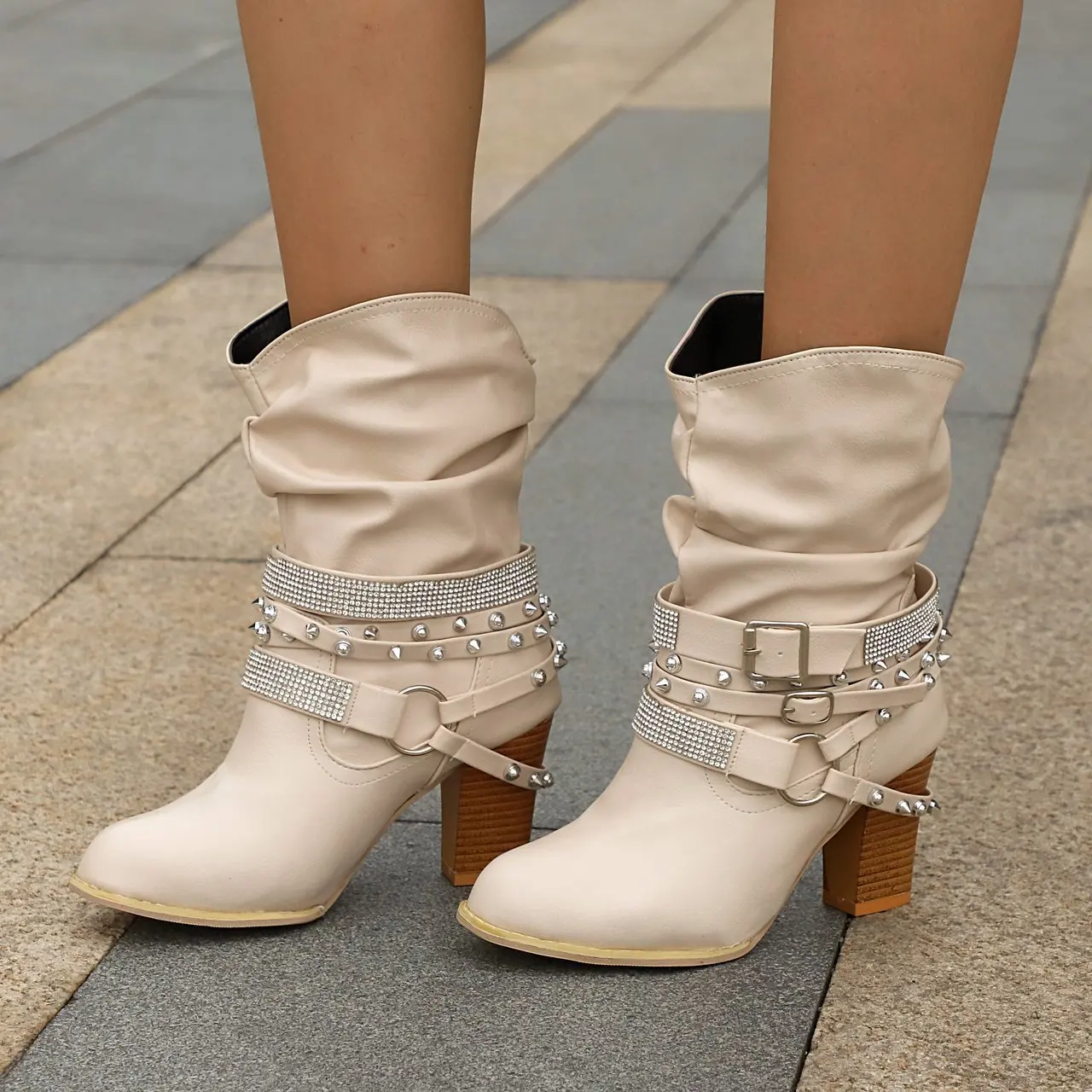 European and American Plus-size Women's Leather Boots  Fashion Women's Boots