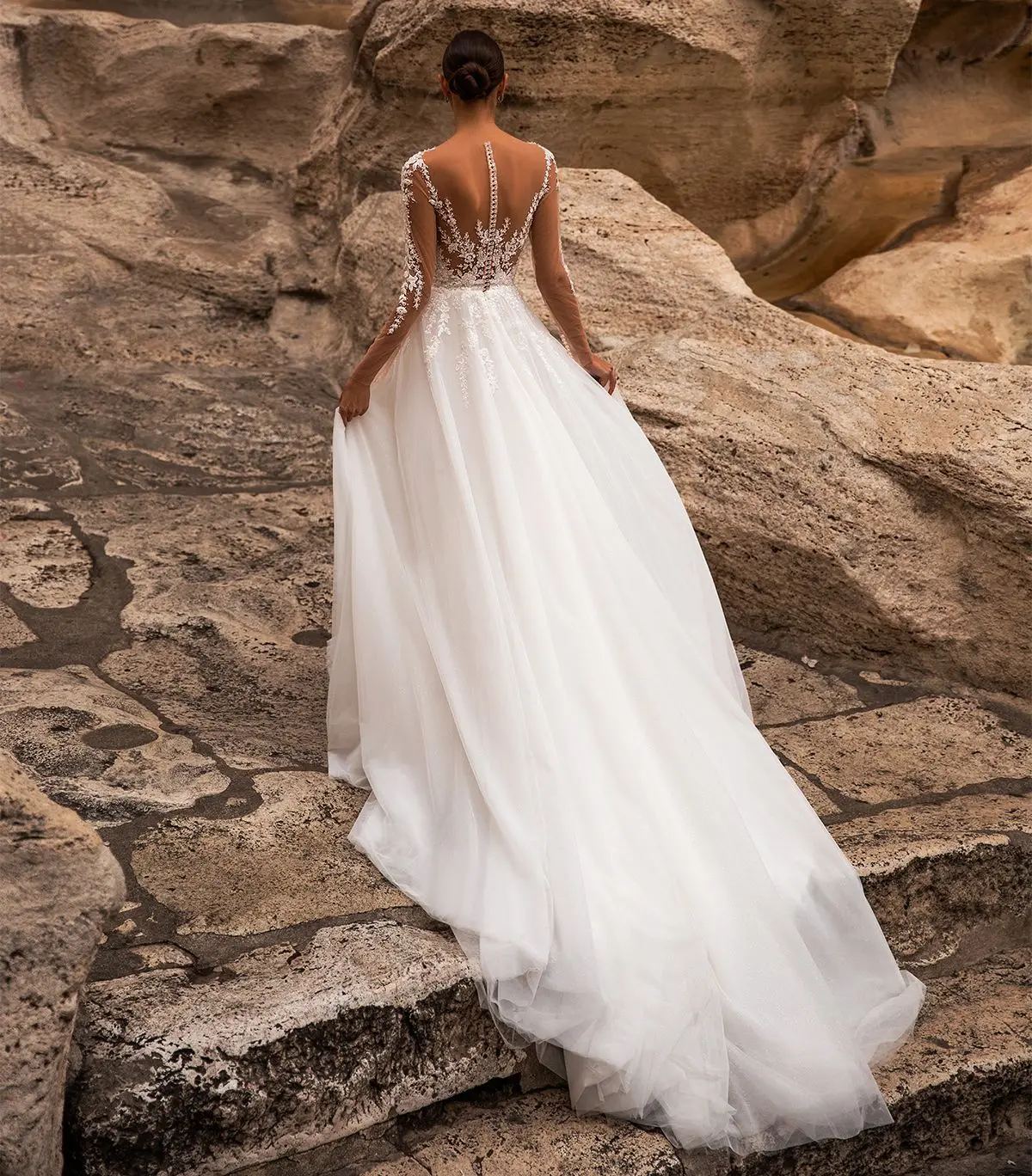 Рисунок 2 - Женское свадебное платье It's yiiya