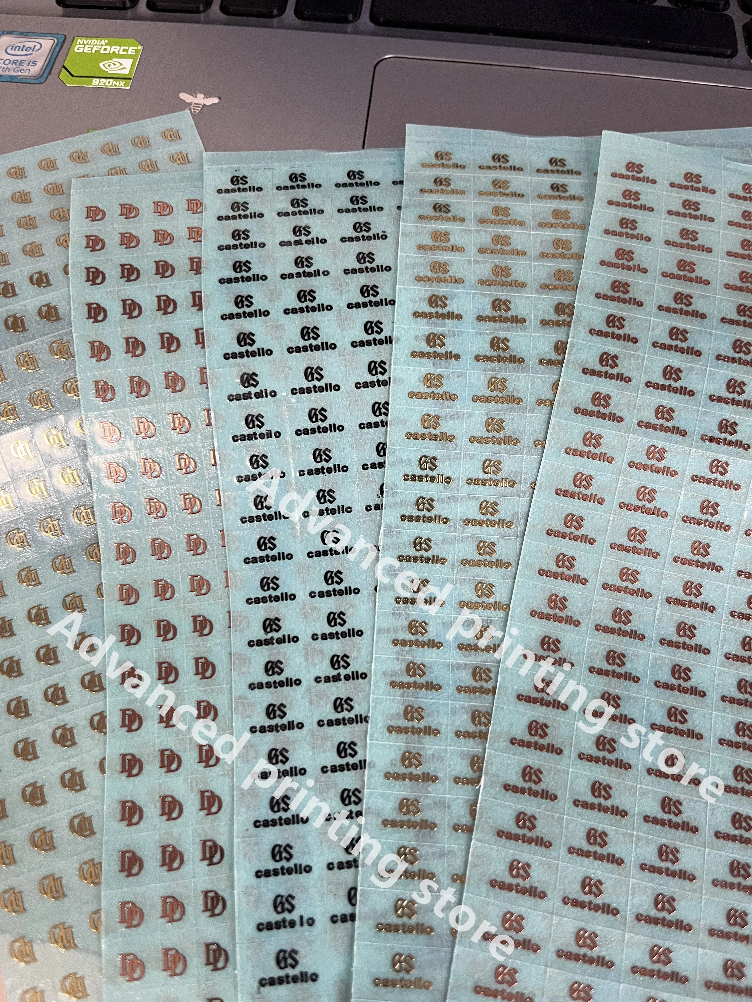 Металлические наклейки на заказ