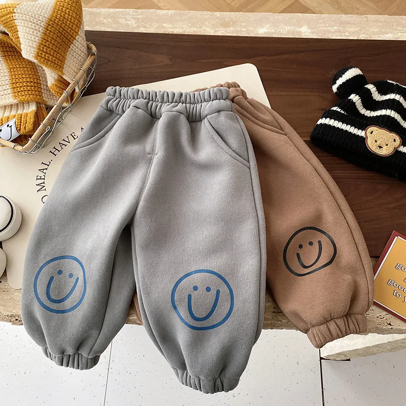 

Корейские Детские флисовые брюки для мальчиков на осень и зиму, Детские повседневные брюки с улыбающимся лицом, теплые штаны для девочек, ут...