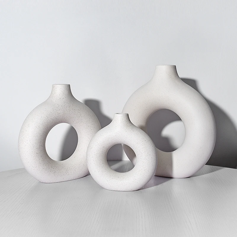 

Nordic Circular Hollow Ceramic Vase Donuts Flower Pot Home Decoration Vases Office Desktop Living Room Interior Decor Vases Gift