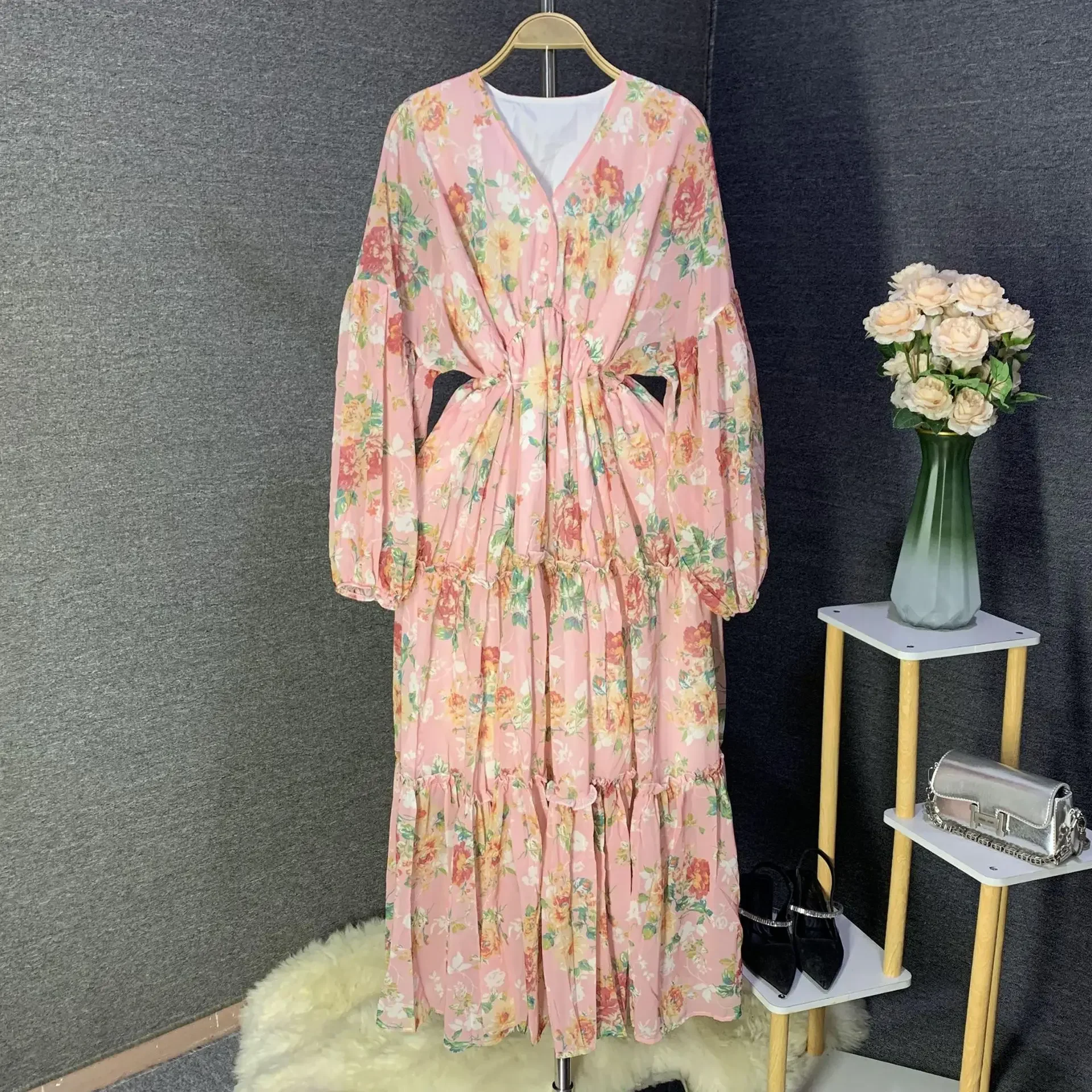 Elegant High-Waisted Slimming Dress For Women New Fall Vintage V-Neck Lantern Sleeve Long With Ruffle Edge And Scattered F