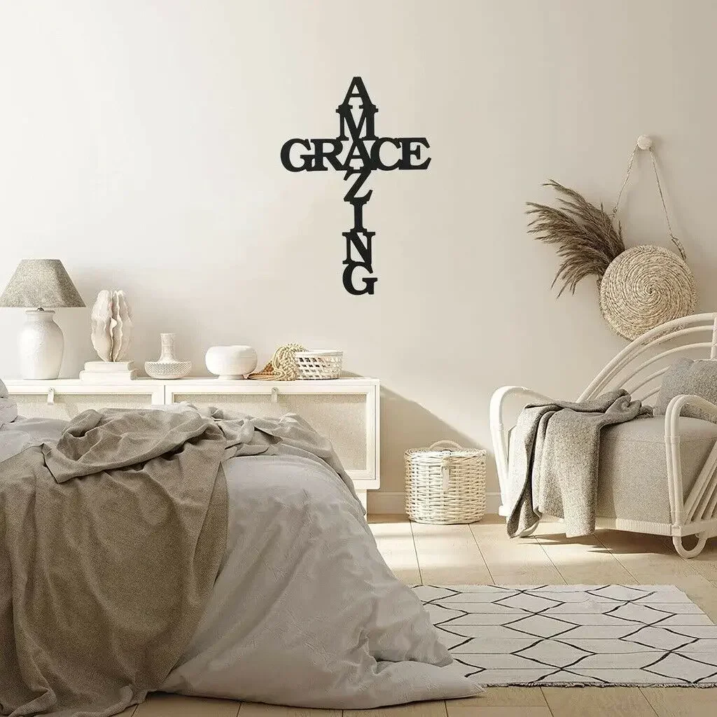 Элегантный металлический настенный декор с крестом Grace