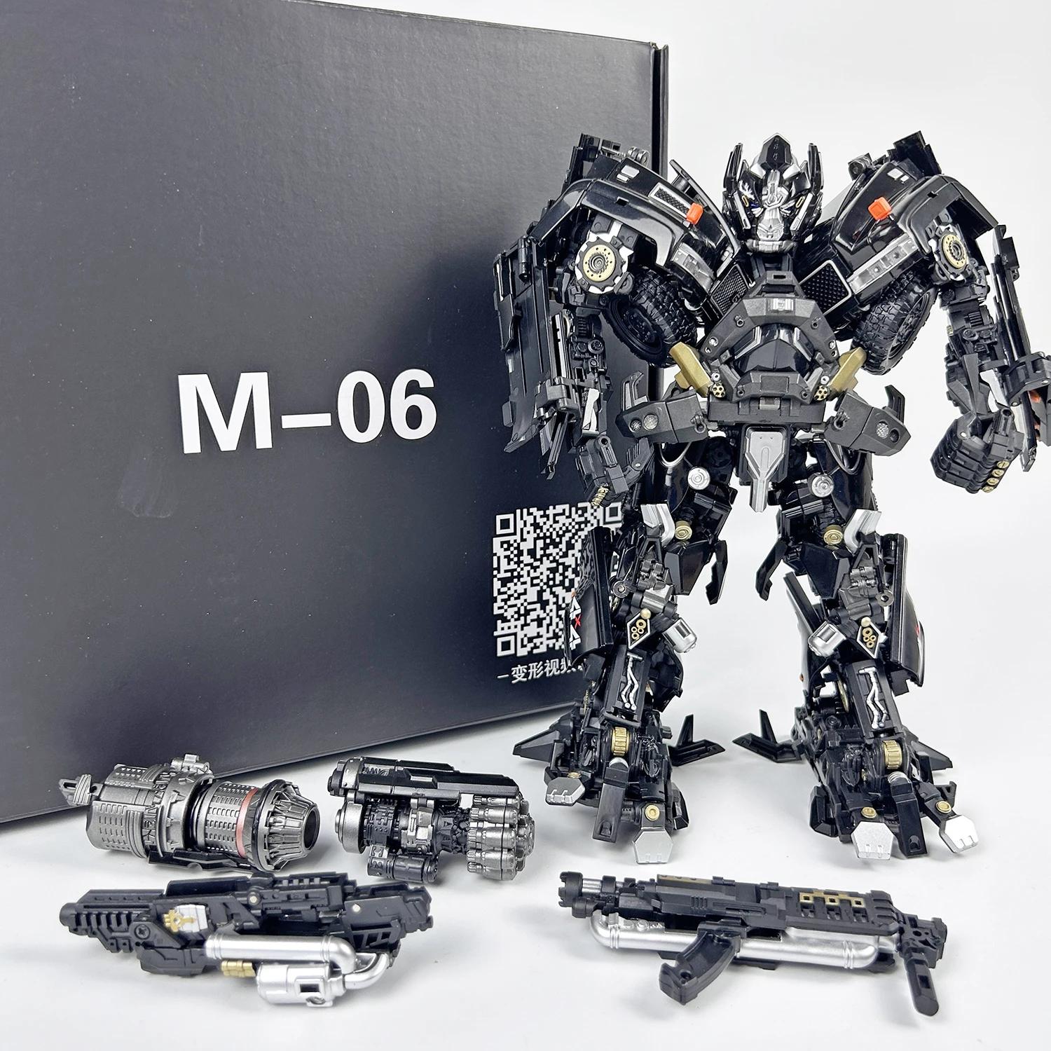 Металлическая фигурка Black Apple Transformation M06 23 см