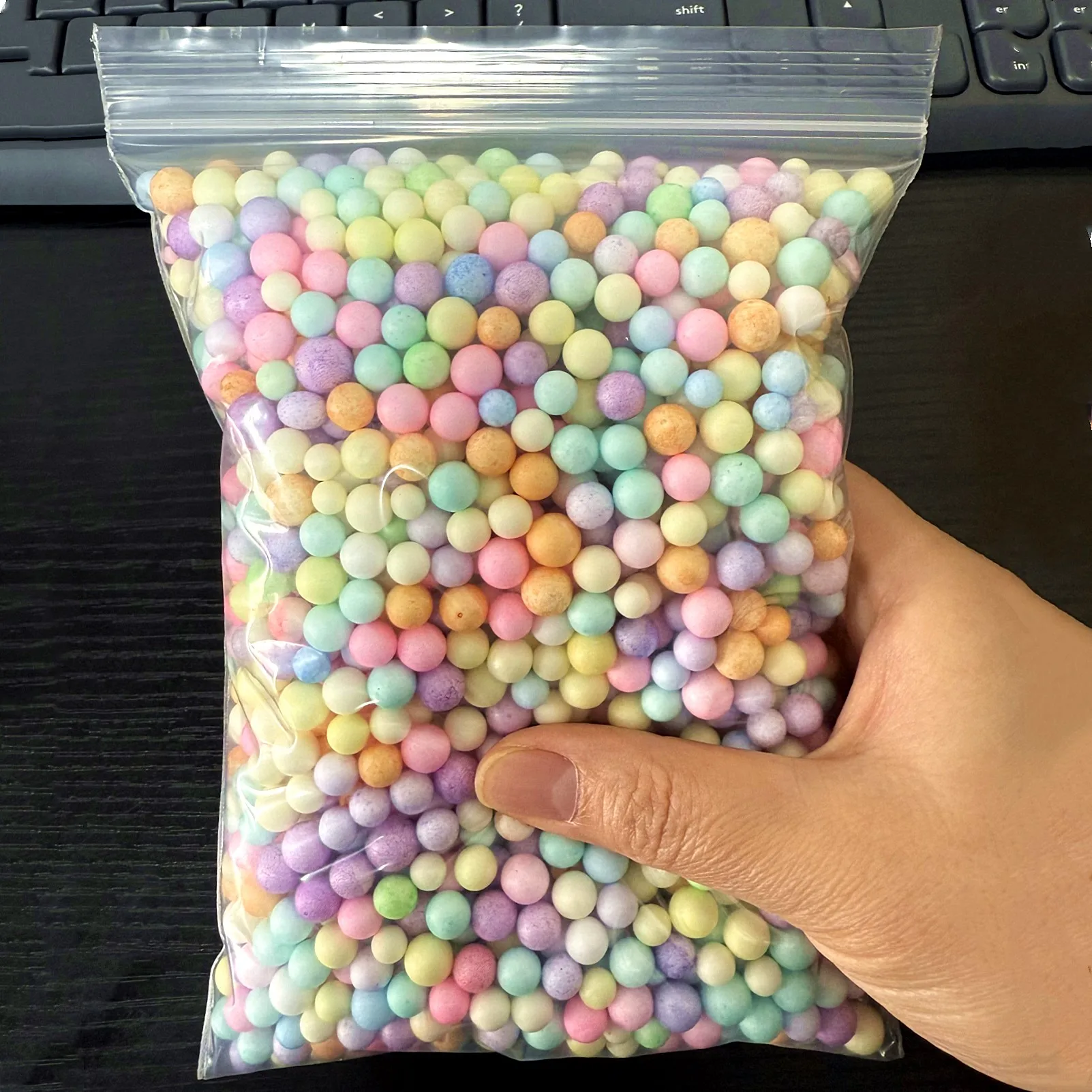 

Пастельные бусины из пенопласта Macarons Slime 6-8 мм