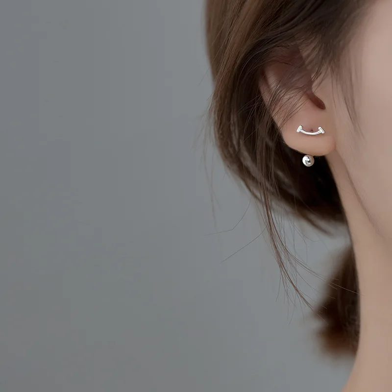

Korean Style Simple Smile Curved Temperament Stud Earrings Female Thread Light Bead Sweet Earrings