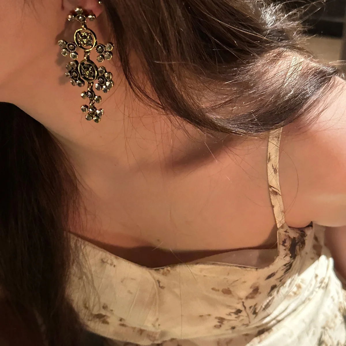 Chai Fu Studio/E83 Гонконг Sle Ретро Court с резными серьгами-гвоздиками бриллиантами