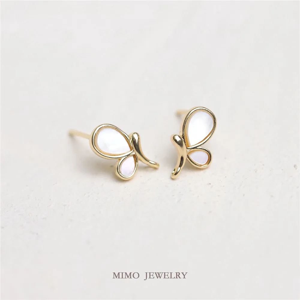 

MIMO JEWELRY Copper plated real gold mother-of-pearl inlay cute little bee butterfly asymmetric silver pin earrings DIY accessor