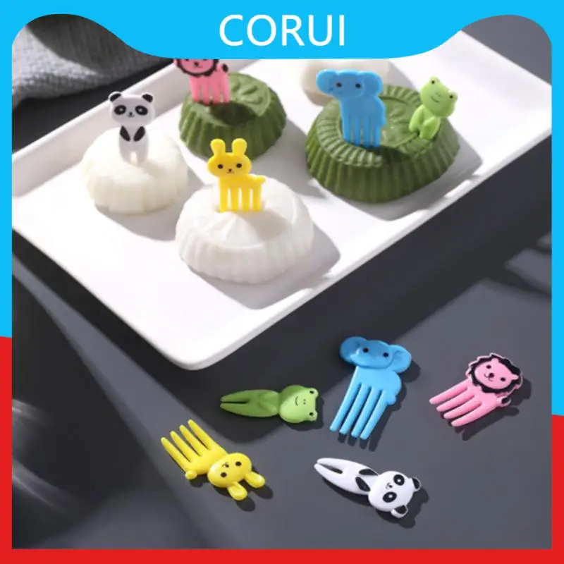 

2/4/5PCS Portable Toothpick Animal Shape Cute Cartoon Dessert Forks Mini Fork Fruit Fork