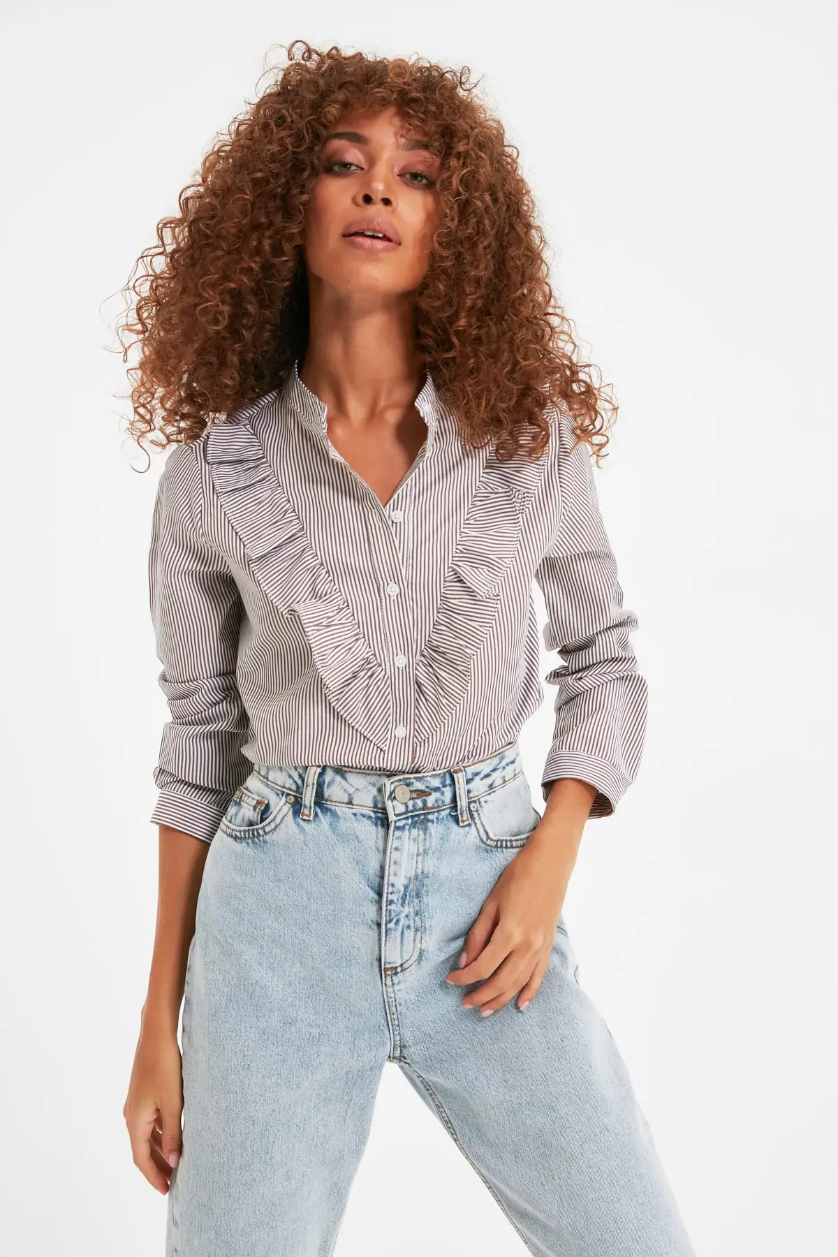 

Trendyol Frilly Upright Collar Shirt TWOAW22GO0848